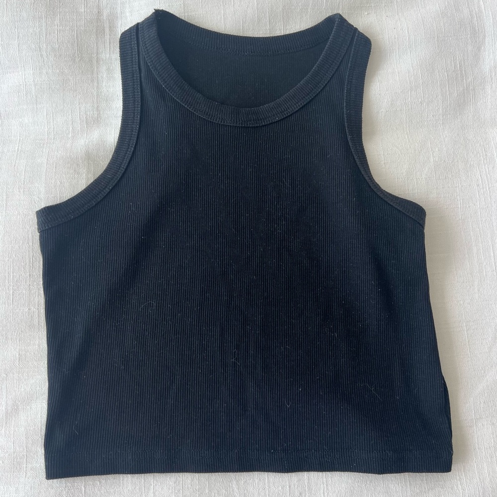 Black ribbed tank